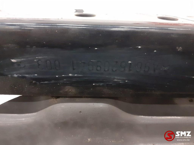 Mercedes-Benz Occ spatbordsteun rechtsvoor met sideskirtsteun Me - Каросерия и екстериор за Камион: снимка 4 Mercedes-Benz Occ spatbordsteun rechtsvoor met sideskirtsteun Me - Каросерия и екстериор за Камион: снимка 4