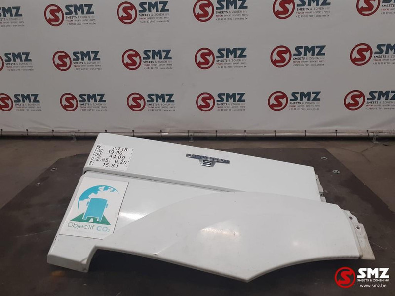 Mercedes-Benz Occ spatbordverlenging rechts Mercedes Actros MP4 - Каросерия и екстериор за Камион: снимка 1 Mercedes-Benz Occ spatbordverlenging rechts Mercedes Actros MP4 - Каросерия и екстериор за Камион: снимка 1