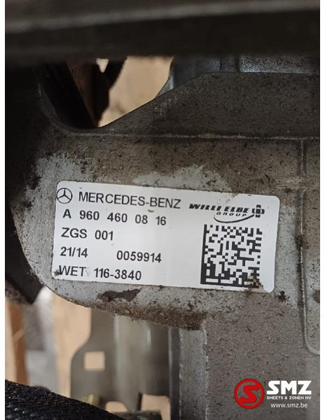 Mercedes-Benz Occ stuurwiel + stuurkolom + stuurkolomschakelaars - Кормилно управление за Камион: снимка 5 Mercedes-Benz Occ stuurwiel + stuurkolom + stuurkolomschakelaars - Кормилно управление за Камион: снимка 5