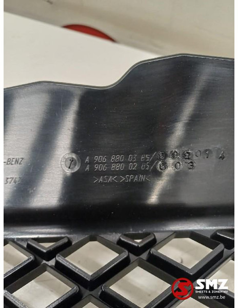 Mercedes-Benz Radiator grille mercedes - Радиаторна решетка за Камион: снимка 3 Mercedes-Benz Radiator grille mercedes - Радиаторна решетка за Камион: снимка 3