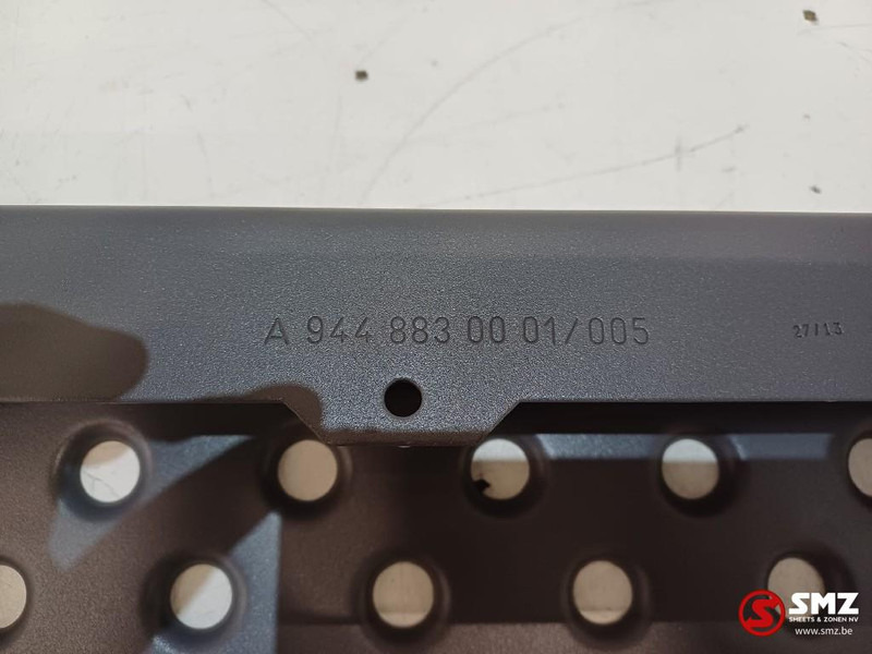 Mercedes-Benz Treeplank Mercedes - Кабина и интериор за Камион: снимка 4 Mercedes-Benz Treeplank Mercedes - Кабина и интериор за Камион: снимка 4