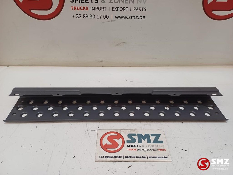 Mercedes-Benz Treeplank Mercedes - Кабина и интериор за Камион: снимка 3 Mercedes-Benz Treeplank Mercedes - Кабина и интериор за Камион: снимка 3