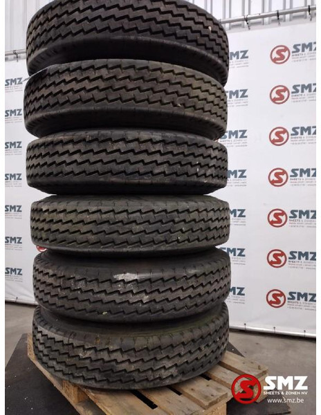 Pirelli Occ vrachtwagenband Pirelli Cinturato 11 00 R 20 - Гума за Камион: снимка 1 Pirelli Occ vrachtwagenband Pirelli Cinturato 11 00 R 20 - Гума за Камион: снимка 1