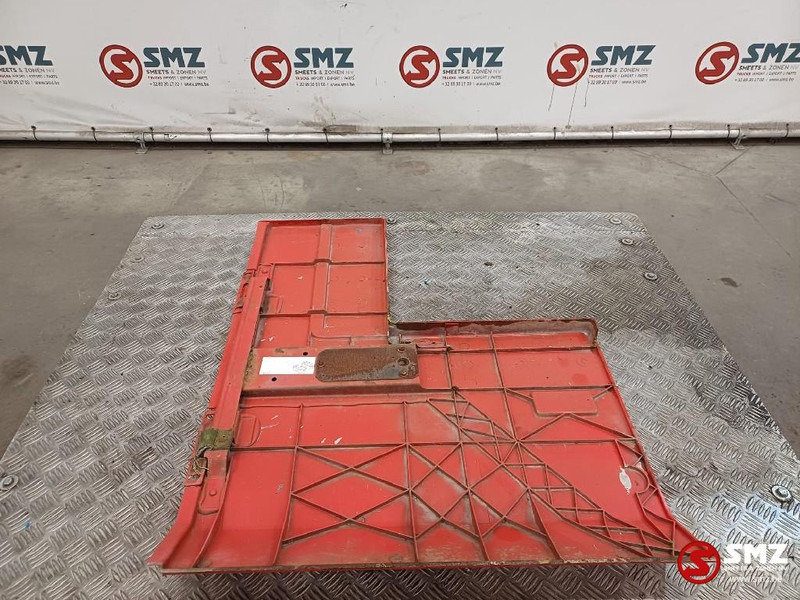 Renault Occ cabineafdekking rechts Renault - Кабина и интериор за Камион: снимка 2 Renault Occ cabineafdekking rechts Renault - Кабина и интериор за Камион: снимка 2