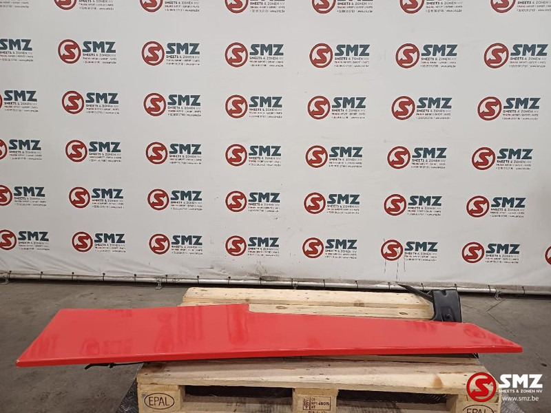 Renault Occ cabinespoiler links Renault - Аеродинамика/ Спойлер за Камион: снимка 1 Renault Occ cabinespoiler links Renault - Аеродинамика/ Спойлер за Камион: снимка 1