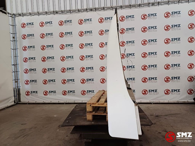 Renault Occ dakspoiler Renault - Аеродинамика/ Спойлер за Камион: снимка 3 Renault Occ dakspoiler Renault - Аеродинамика/ Спойлер за Камион: снимка 3