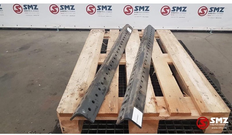 Renault Occ hoekprofielen voor montage koppelschotel - Седло за Камион: снимка 1 Renault Occ hoekprofielen voor montage koppelschotel - Седло за Камион: снимка 1