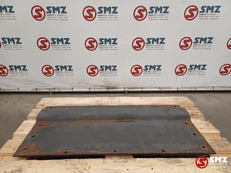 Renault Occ montageplaat koppelschotel Renault - Седло за Камион: снимка 1 Renault Occ montageplaat koppelschotel Renault - Седло за Камион: снимка 1