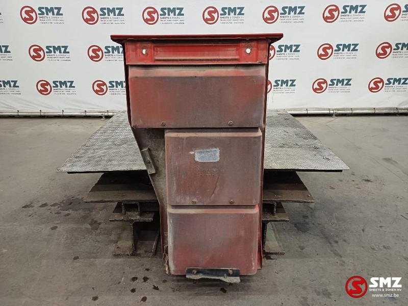 Renault Occ opstapbak rechts Renault - Кабина и интериор за Камион: снимка 2 Renault Occ opstapbak rechts Renault - Кабина и интериор за Камион: снимка 2