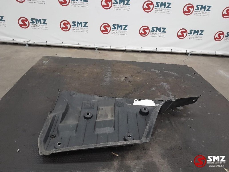 Renault Occ portierverlengstuk Renault T 7482516626 - Врата и части за Камион: снимка 3 Renault Occ portierverlengstuk Renault T 7482516626 - Врата и части за Камион: снимка 3