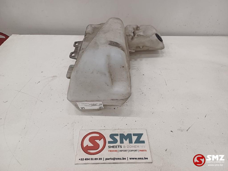 Renault Occ ruitensproeierreservoir Renault T 82303046 - Чистачка за Камион: снимка 4 Renault Occ ruitensproeierreservoir Renault T 82303046 - Чистачка за Камион: снимка 4
