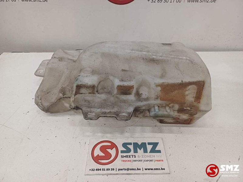 Renault Occ ruitensproeierreservoir Renault T 82303046 - Чистачка за Камион: снимка 3 Renault Occ ruitensproeierreservoir Renault T 82303046 - Чистачка за Камион: снимка 3