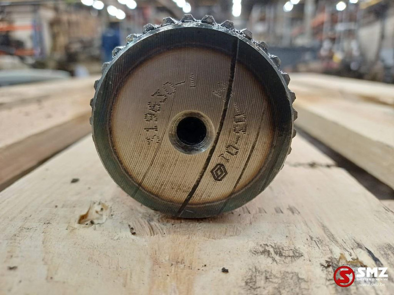 Renault Occ steekas zonder sper Renault - Рама/ Шаси за Камион: снимка 4 Renault Occ steekas zonder sper Renault - Рама/ Шаси за Камион: снимка 4