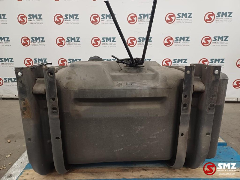 Volvo Occ brandstoftank + steunen + niveausensor Volvo - Резервоар за гориво за Камион: снимка 2 Volvo Occ brandstoftank + steunen + niveausensor Volvo - Резервоар за гориво за Камион: снимка 2
