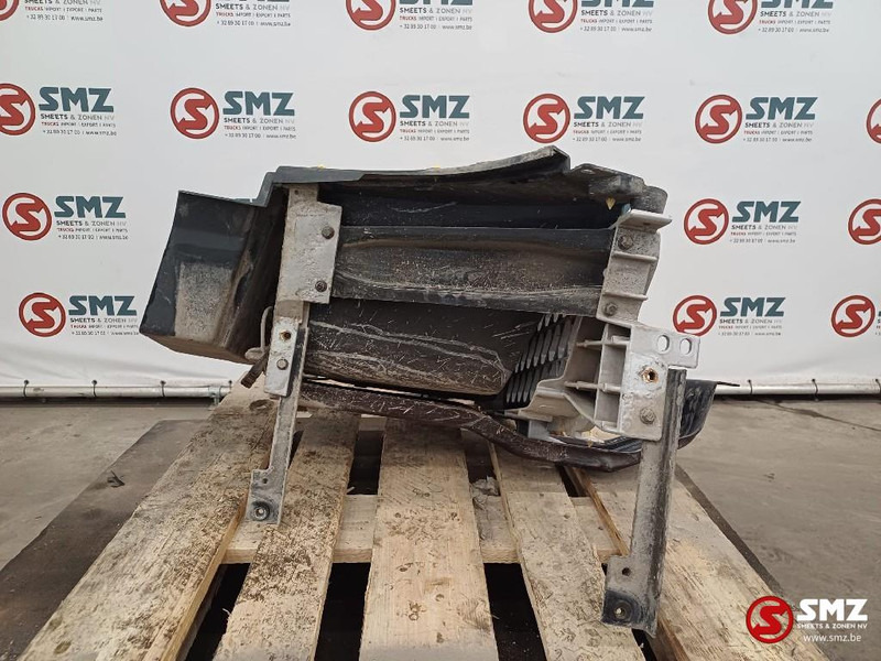 Volvo Occ opstapbak links Volvo - Кабина и интериор за Камион: снимка 4 Volvo Occ opstapbak links Volvo - Кабина и интериор за Камион: снимка 4