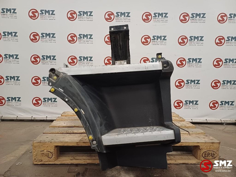 Volvo Occ opstapbak rechts Volvo - Кабина и интериор за Камион: снимка 1 Volvo Occ opstapbak rechts Volvo - Кабина и интериор за Камион: снимка 1