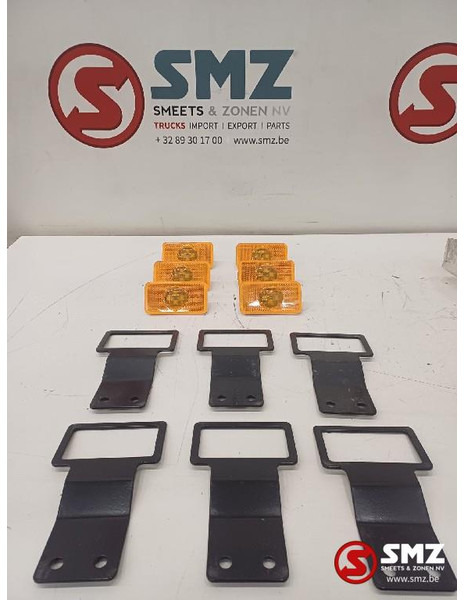 Volvo Occ set van 6 LED zijmarkeringslichten + bevestigi - Светлина/ Осветление за Камион: снимка 1 Volvo Occ set van 6 LED zijmarkeringslichten + bevestigi - Светлина/ Осветление за Камион: снимка 1