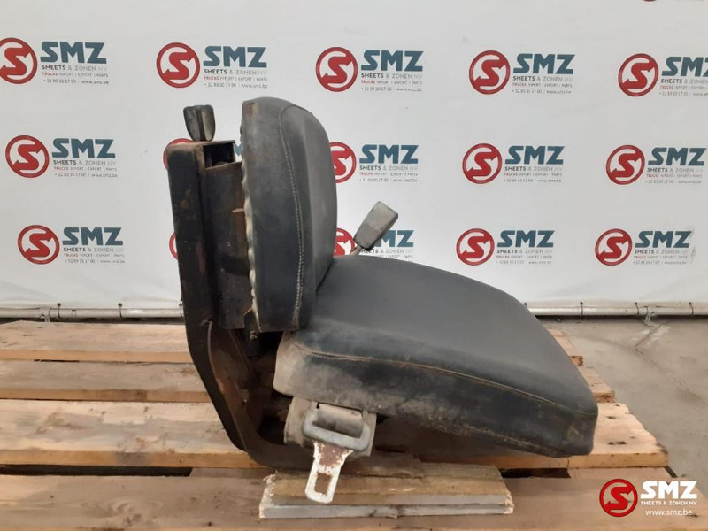 Zettelmeyer Occ bijrijdersstoel Zettelmeyer - Кабина и интериор за Камион: снимка 4 Zettelmeyer Occ bijrijdersstoel Zettelmeyer - Кабина и интериор за Камион: снимка 4