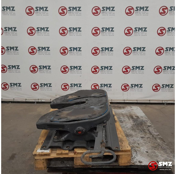 Jost Occ koppelschotel JSK37C + montageplaat Jost - Седло за Камион: снимка 3 Jost Occ koppelschotel JSK37C + montageplaat Jost - Седло за Камион: снимка 3