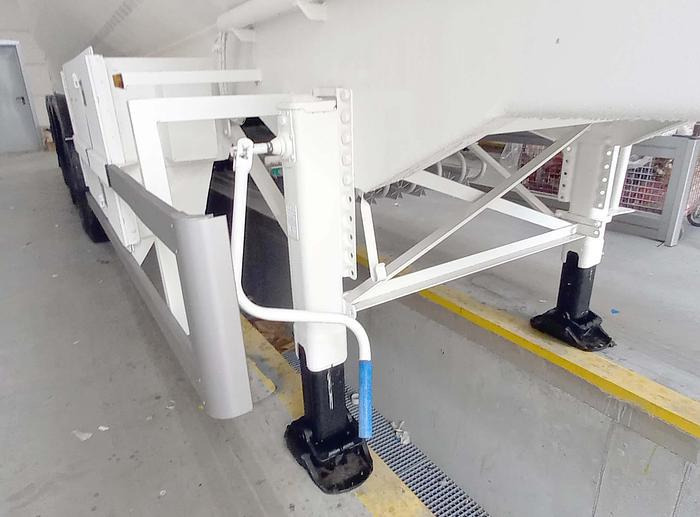 Aurepa Gas tank cryogenic semi-trailer used for oxygen, nitrogen, argon - Полуремарке цистерна: снимка 4 Aurepa Gas tank cryogenic semi-trailer used for oxygen, nitrogen, argon - Полуремарке цистерна: снимка 4