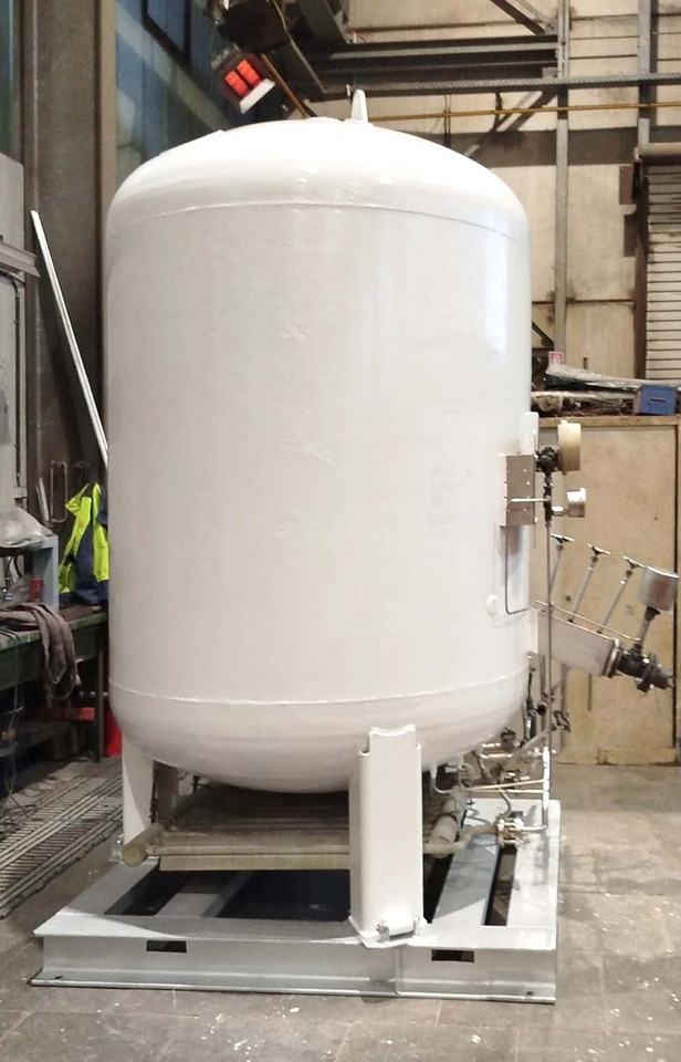 Gas tank on pallet used for oxygen, argon, nitrogen, carbon dioxide, CO2, LNG. - Резервоар за съхранение: снимка 2 Gas tank on pallet used for oxygen, argon, nitrogen, carbon dioxide, CO2, LNG. - Резервоар за съхранение: снимка 2