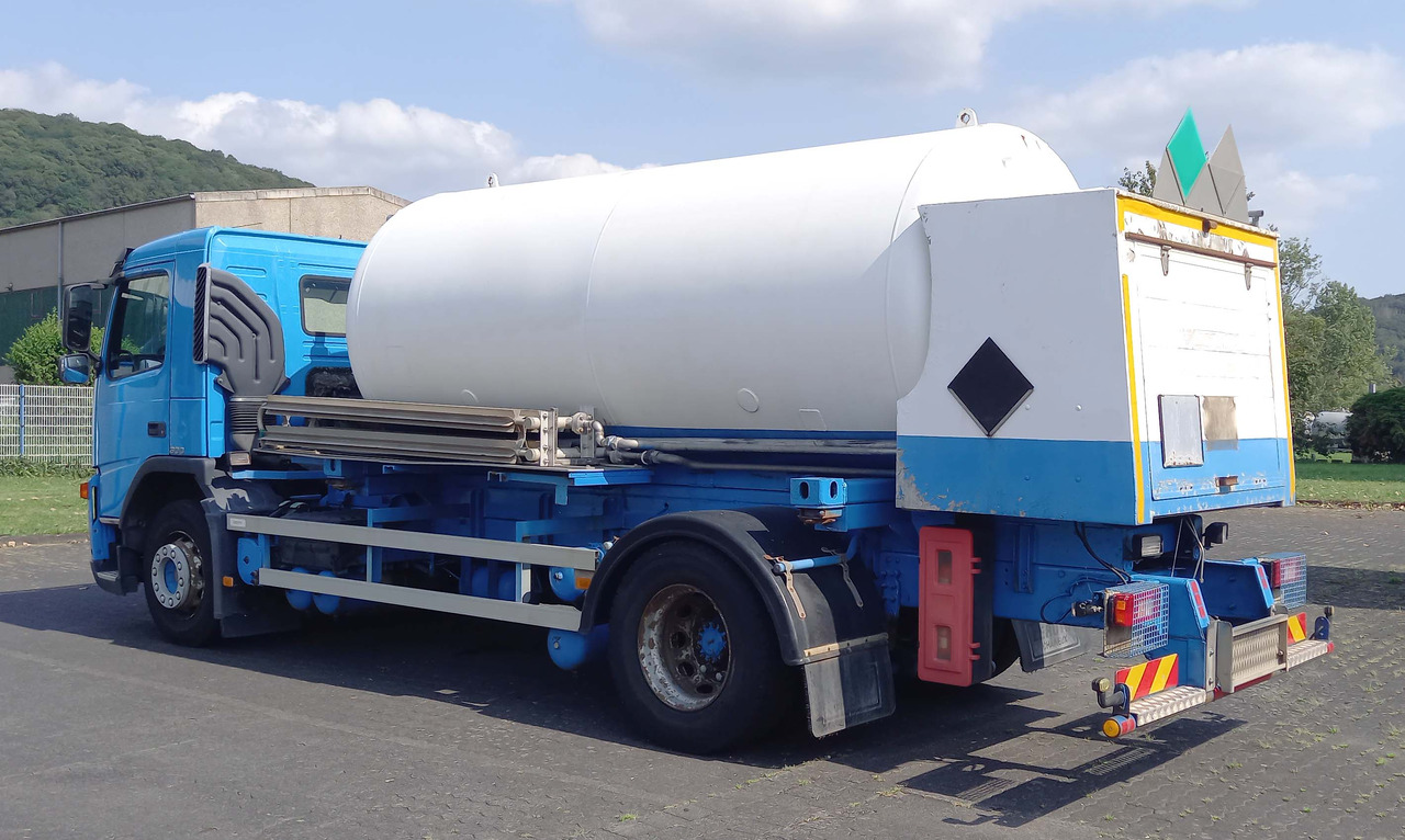 VOLVO Gas oxygen, argon, nitrogen - Камион цистерна: снимка 5 VOLVO Gas oxygen, argon, nitrogen - Камион цистерна: снимка 5