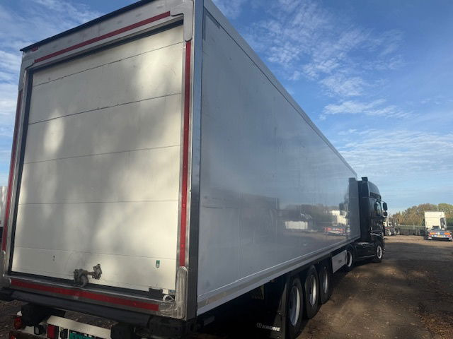 Krone Vector 1950 - Рефрижератор полуремарке: снимка 3 Krone Vector 1950 - Рефрижератор полуремарке: снимка 3