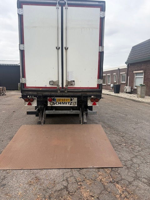 Schmitz Cargobull City stuuras liftas - Рефрижератор полуремарке: снимка 5 Schmitz Cargobull City stuuras liftas - Рефрижератор полуремарке: снимка 5