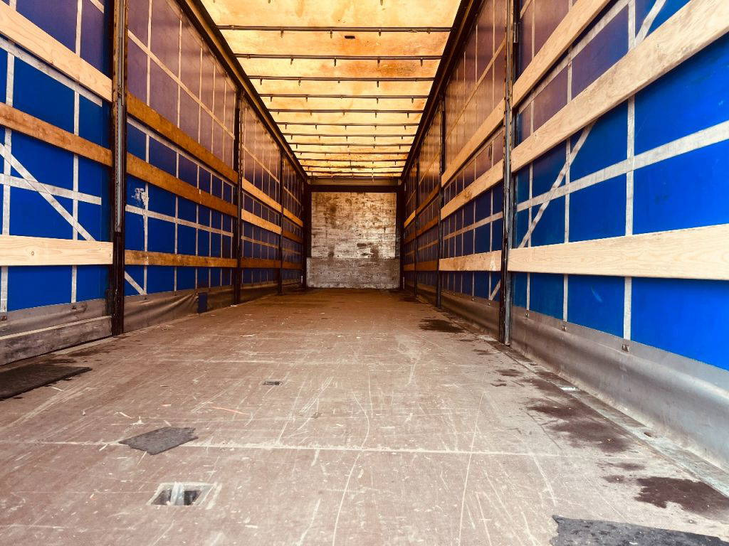 Schmitz Cargobull SAF Schijfremmen - Брезентово полуремарке: снимка 5 Schmitz Cargobull SAF Schijfremmen - Брезентово полуремарке: снимка 5