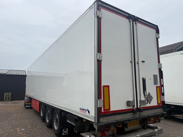 Schmitz Cargobull Thermoking SLXe 300 weinig uren Laadklep Liftas - Рефрижератор полуремарке: снимка 2 Schmitz Cargobull Thermoking SLXe 300 weinig uren Laadklep Liftas - Рефрижератор полуремарке: снимка 2