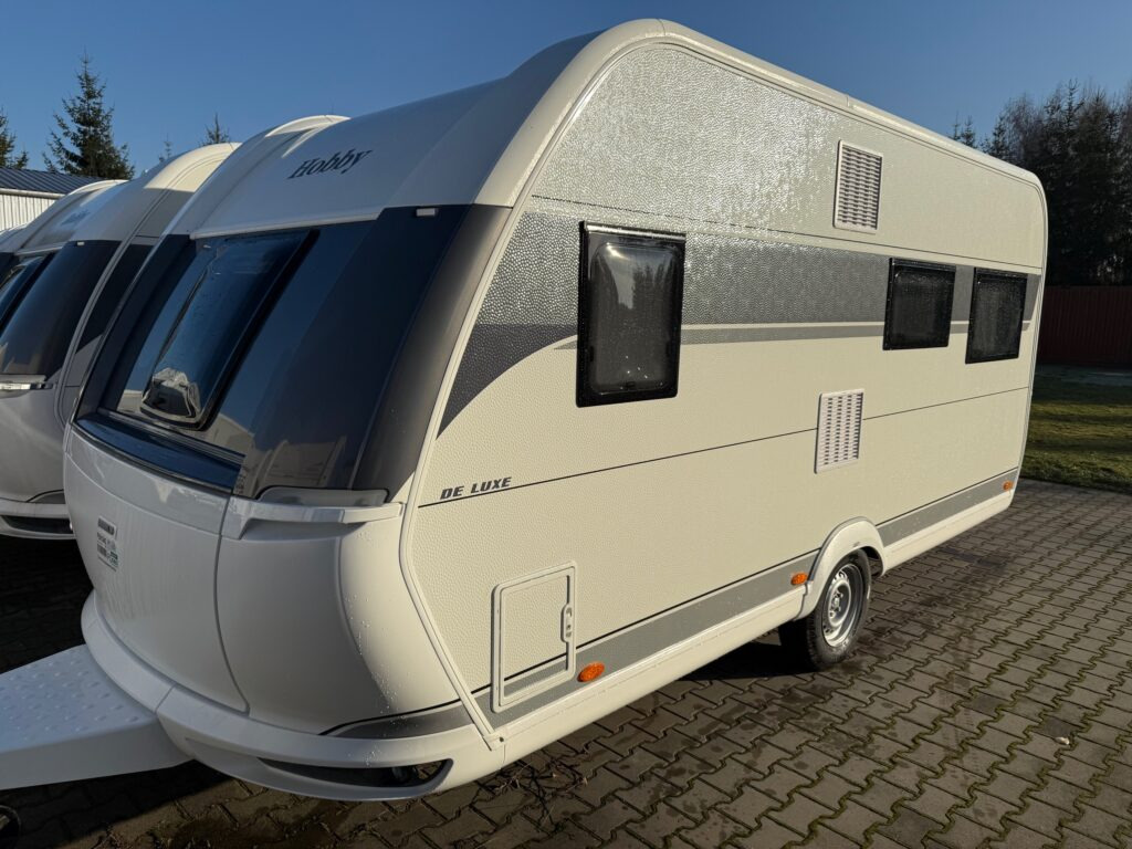 HOBBY DE LUXE 460 UFe 2025 - Каравана: снимка 1 HOBBY DE LUXE 460 UFe 2025 - Каравана: снимка 1