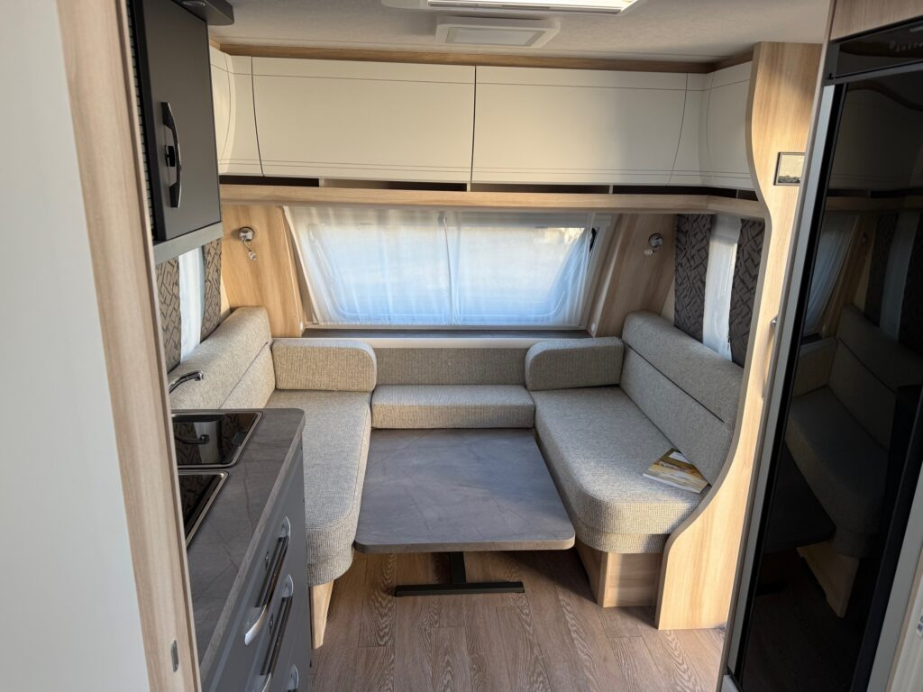 Нови Каравана HOBBY DE LUXE 495 WFB 2025: снимка 6