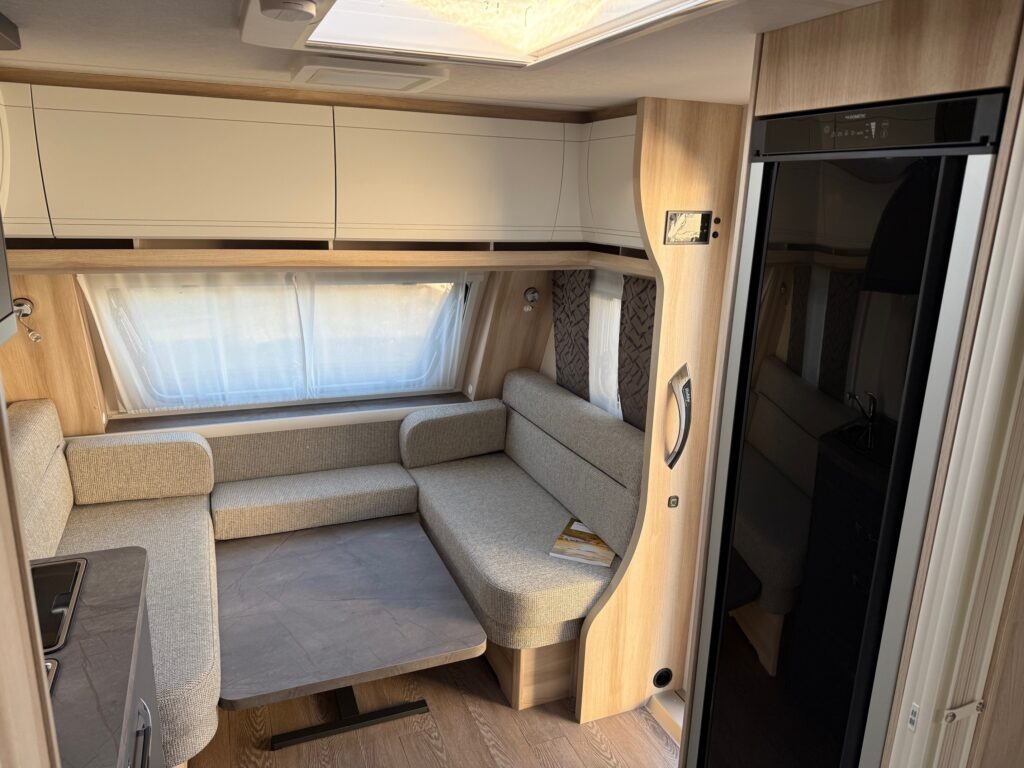 Нови Каравана HOBBY DE LUXE 495 WFB 2025: снимка 8