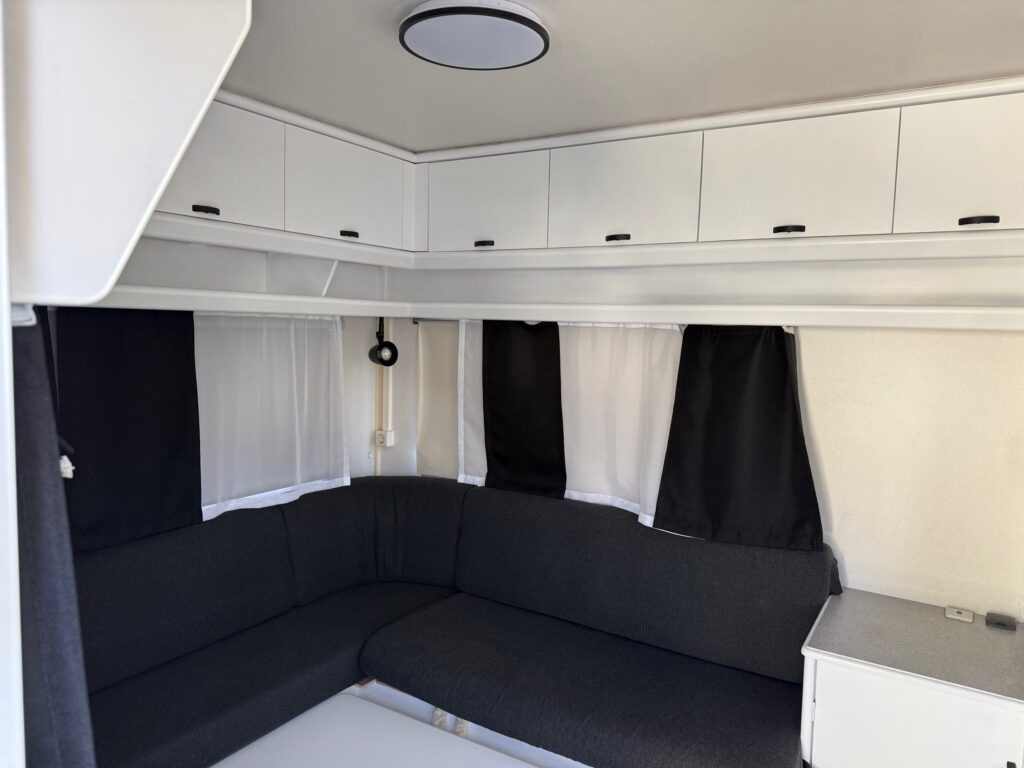 Knaus Südwind 530 - Каравана: снимка 5 Knaus Südwind 530 - Каравана: снимка 5