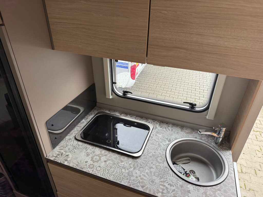 Лизинг на Weinsberg CaraCito 470 QDK 2024 Weinsberg CaraCito 470 QDK 2024: снимка 10 Лизинг на Weinsberg CaraCito 470 QDK 2024 Weinsberg CaraCito 470 QDK 2024: снимка 10