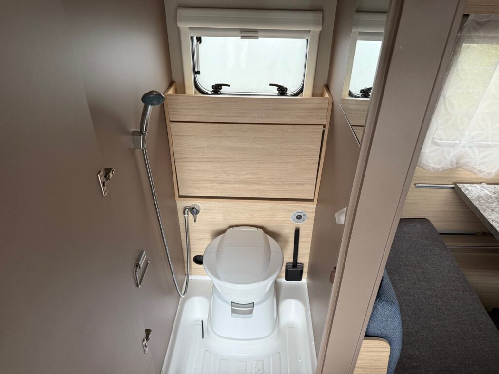 Лизинг на Weinsberg CaraCito 470 QDK 2024 Weinsberg CaraCito 470 QDK 2024: снимка 6 Лизинг на Weinsberg CaraCito 470 QDK 2024 Weinsberg CaraCito 470 QDK 2024: снимка 6