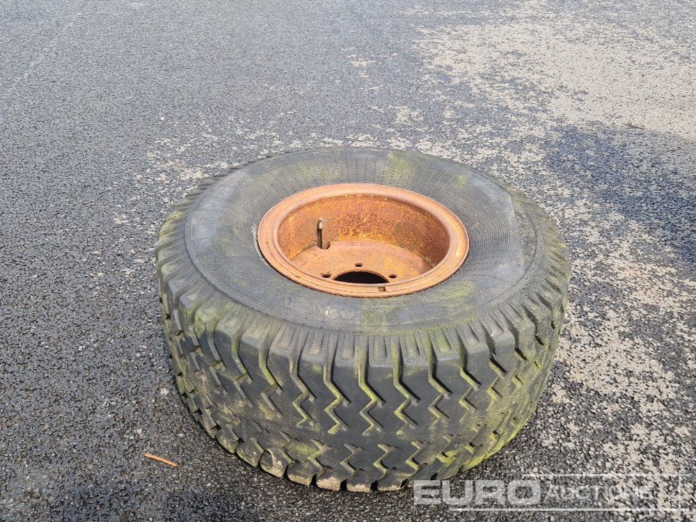 16.5/70-18 Tyre & Rim (1 of) - Гума: снимка 4 16.5/70-18 Tyre & Rim (1 of) - Гума: снимка 4