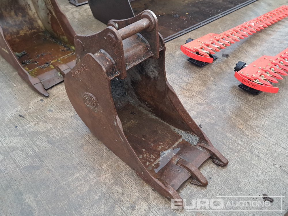 18" Geith Digging Bucket 50mm Pin to suit 6-8 Ton Excavator - Кофа: снимка 4 18" Geith Digging Bucket 50mm Pin to suit 6-8 Ton Excavator - Кофа: снимка 4