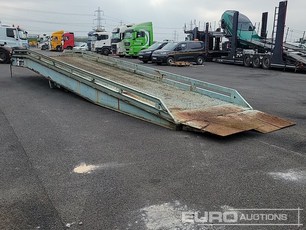 2002 ThorWorld 7ft Loading Ramp - Товарна рампа: снимка 4 2002 ThorWorld 7ft Loading Ramp - Товарна рампа: снимка 4