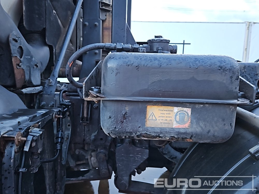 Мултилифт с кука камион 2005 Volvo FM12 340: снимка 26 Мултилифт с кука камион 2005 Volvo FM12 340: снимка 26