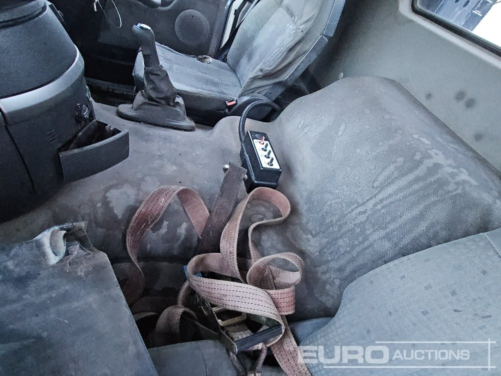 Мултилифт с кука камион 2005 Volvo FM12 340: снимка 46 Мултилифт с кука камион 2005 Volvo FM12 340: снимка 46