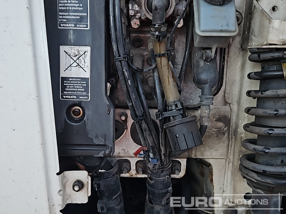 Мултилифт с кука камион 2005 Volvo FM12 340: снимка 19 Мултилифт с кука камион 2005 Volvo FM12 340: снимка 19