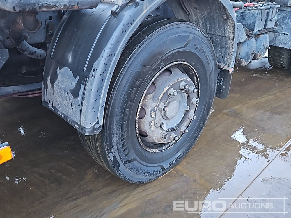 Мултилифт с кука камион 2005 Volvo FM12 340: снимка 10 Мултилифт с кука камион 2005 Volvo FM12 340: снимка 10