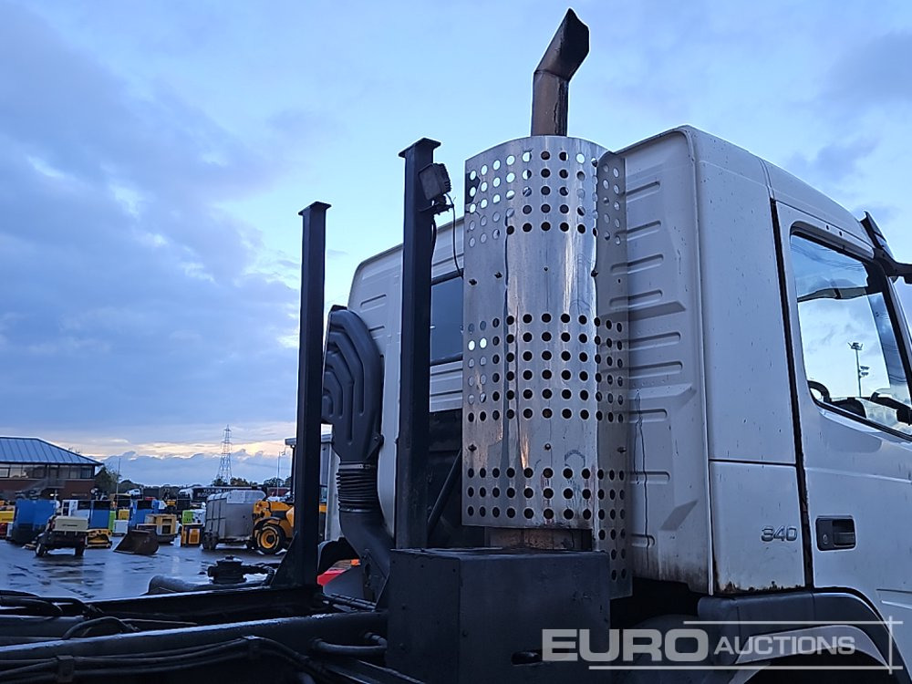 Мултилифт с кука камион 2005 Volvo FM12 340: снимка 39 Мултилифт с кука камион 2005 Volvo FM12 340: снимка 39