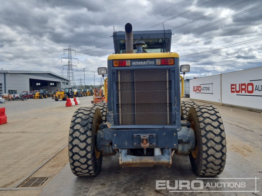2008 Komatsu GD655-3E0 - Грейдер: снимка 4 2008 Komatsu GD655-3E0 - Грейдер: снимка 4