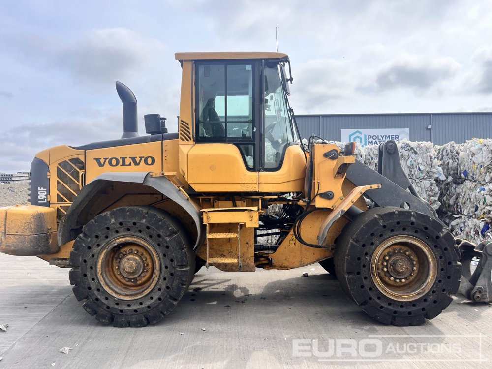 2010 Volvo L90F - Колесен товарач: снимка 2 2010 Volvo L90F - Колесен товарач: снимка 2