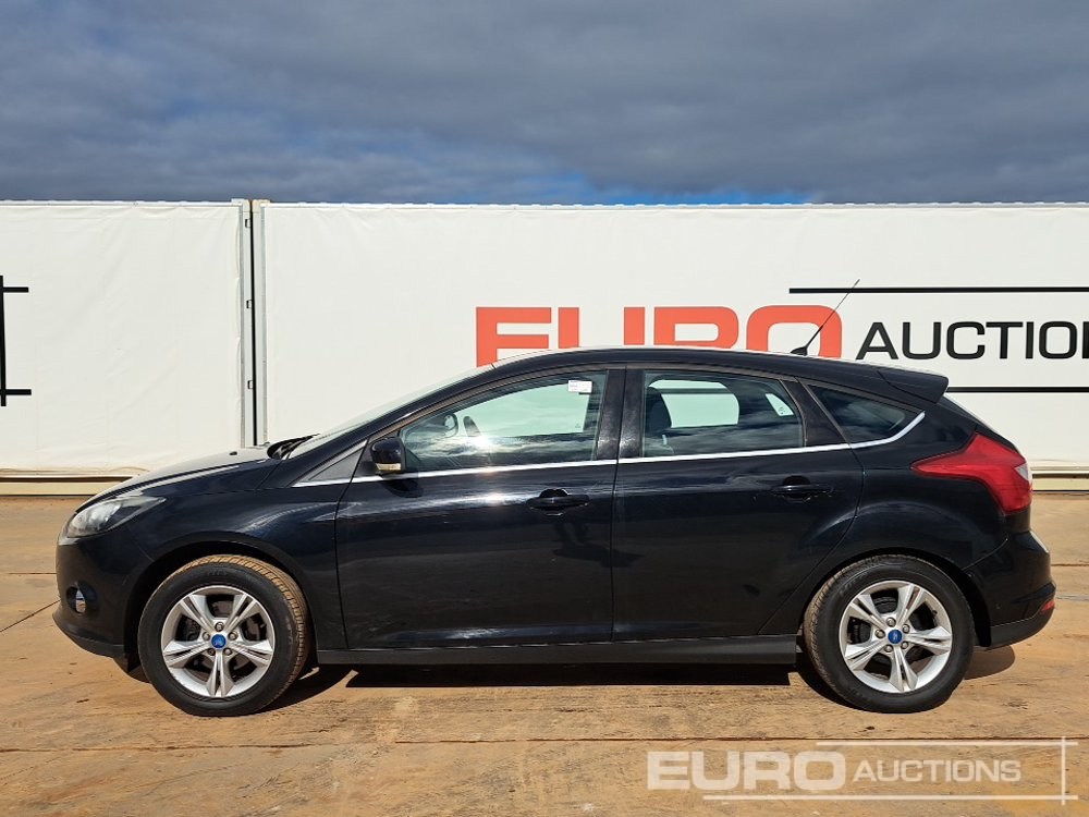 2011 Ford Focus - Лек автомобил: снимка 2 2011 Ford Focus - Лек автомобил: снимка 2