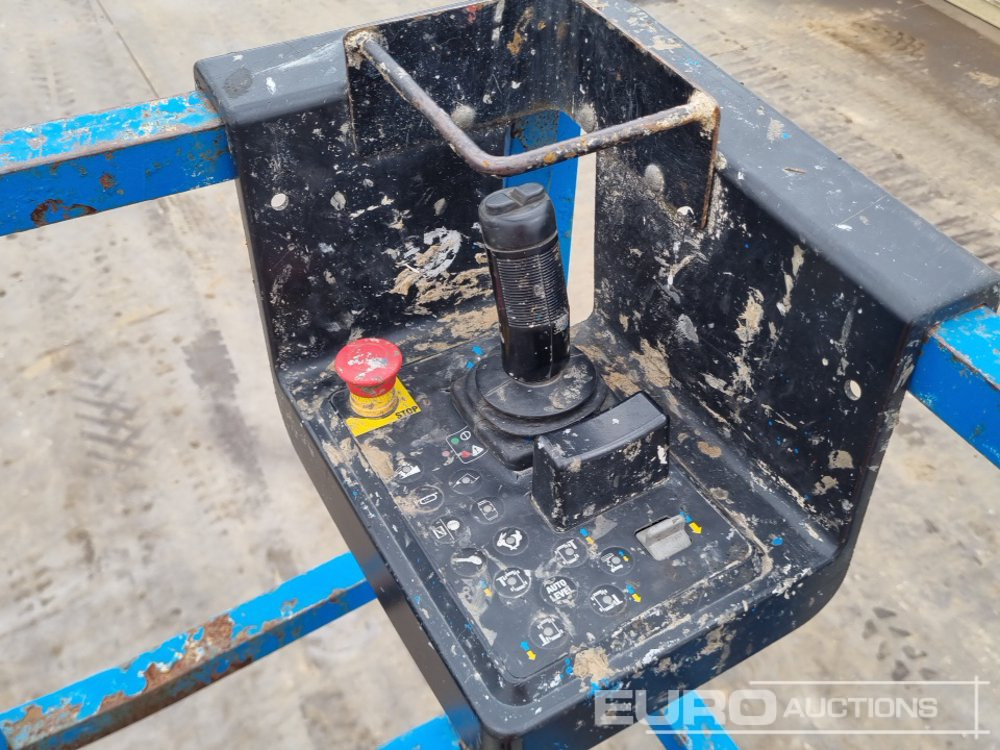 Работна площадка 2011 Genie GS5390: снимка 21