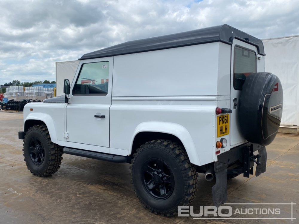 2011 Land Rover Defender 90 - Джип: снимка 3 2011 Land Rover Defender 90 - Джип: снимка 3