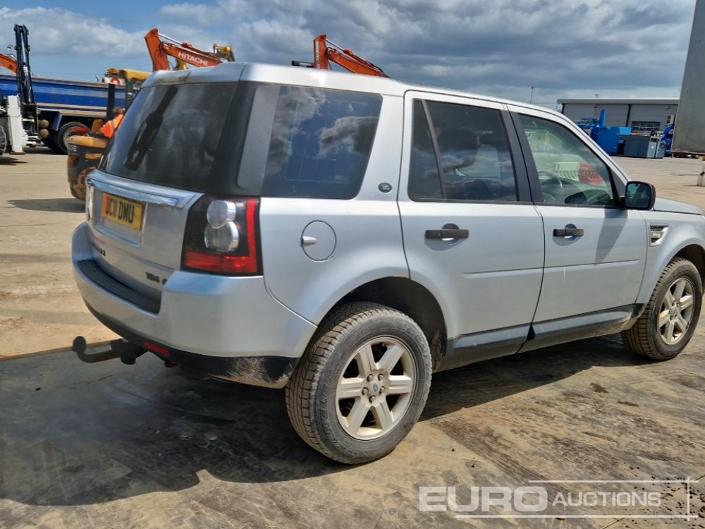 2011 Land Rover Freelander 2 - Джип: снимка 5 2011 Land Rover Freelander 2 - Джип: снимка 5